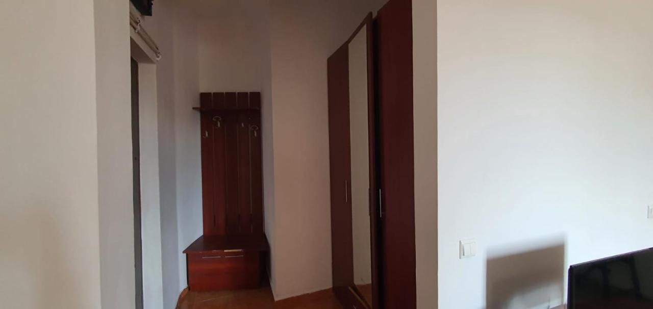 City Center Majestic Studio Apartment Bucharest Exterior photo